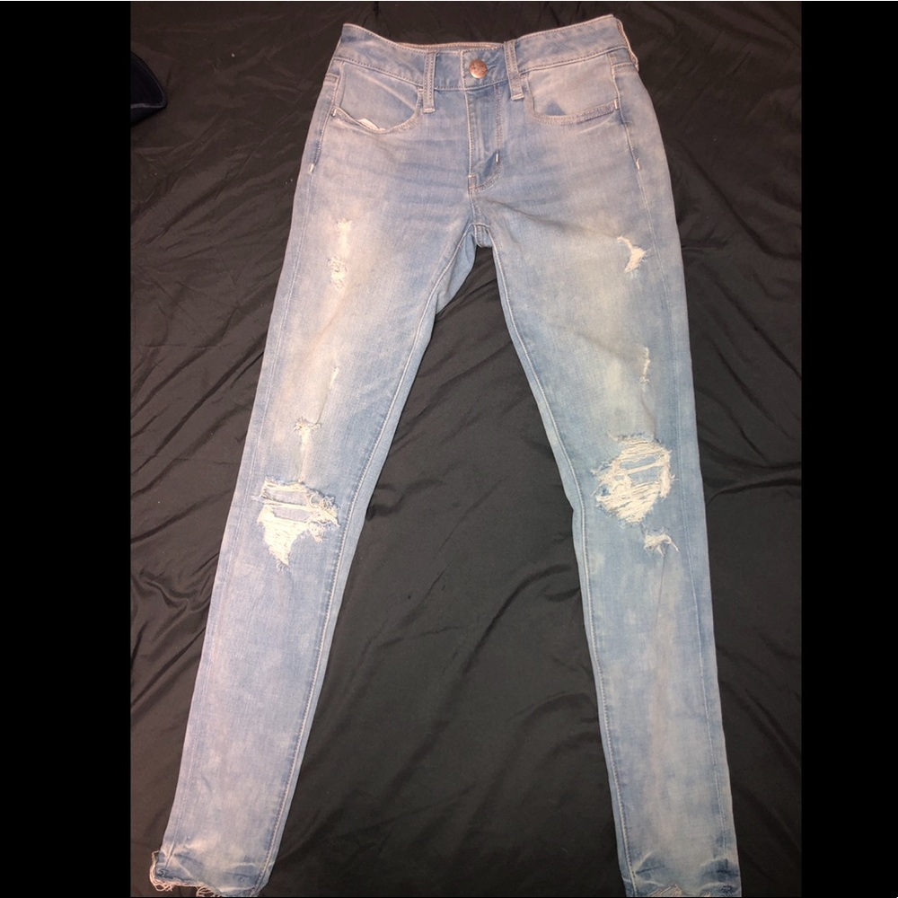 Distressed skinny jeans/jeggings